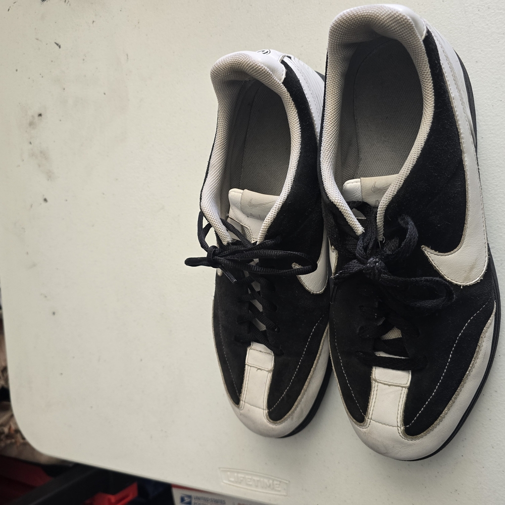 Nike Black and White‎ Sneakers